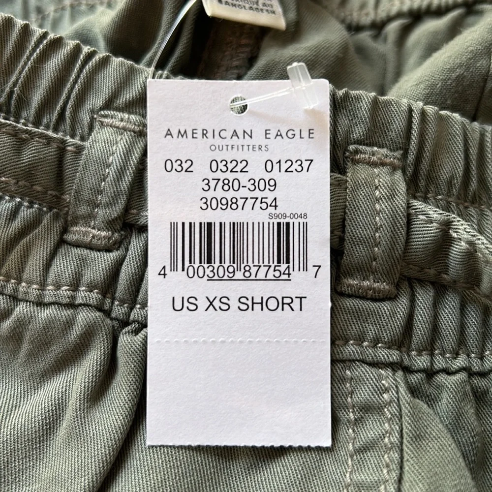 American Eagle Cargo Jogger Pants! Size XS Short! NWT!